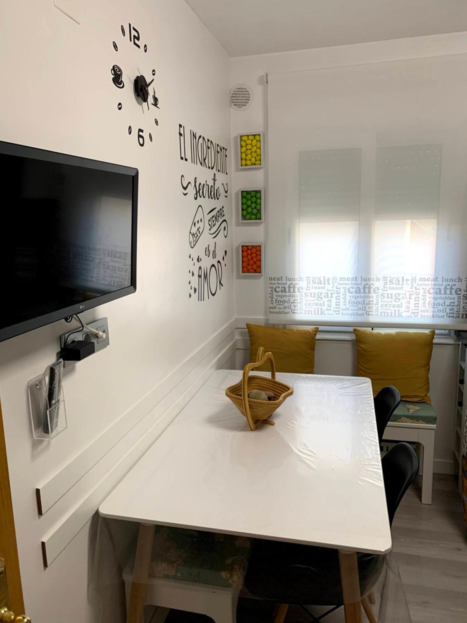 Bermejo Piso En El Centro Con Wifi Apartment Leon Bagian luar foto